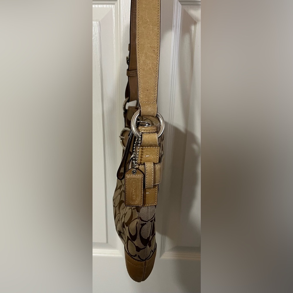 Coach Signature Brown and Tan Shoulder Bag - Picture 6 of 9